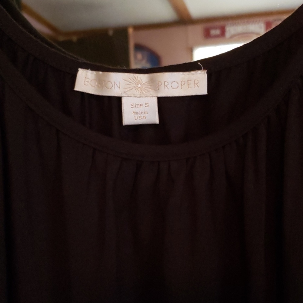 Boston Proper Cold Shoulder Top - Picture 3 of 7
